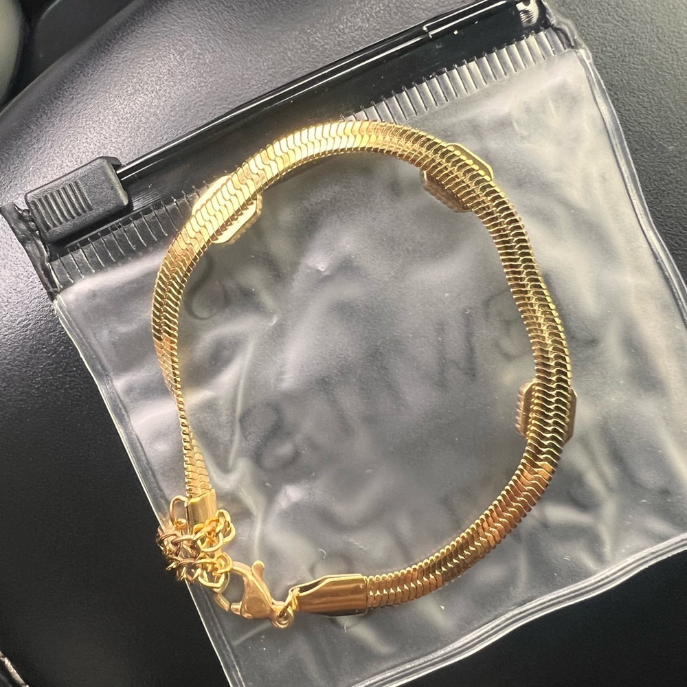 Gold Bracelet with Clear Accents - Picture 2 of 2